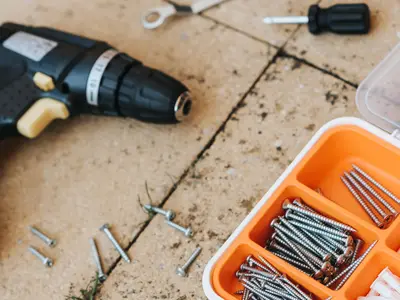 Hand tools laid out in a tray